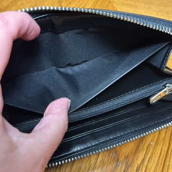 COACH SIGNATURE OUTLINE WITH STRIPE ACCORDION ZIP WALLET - Picture 9 of 16